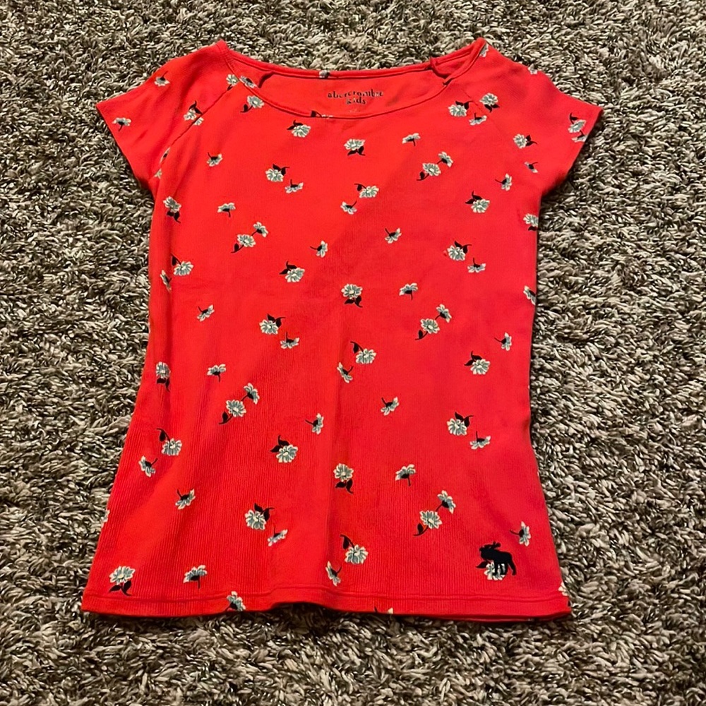 girls red and light blue tight tee